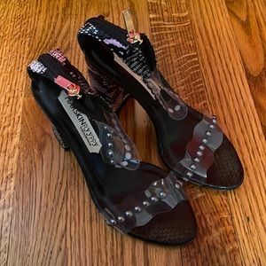 Marskinryyppy heels size 7 / 37